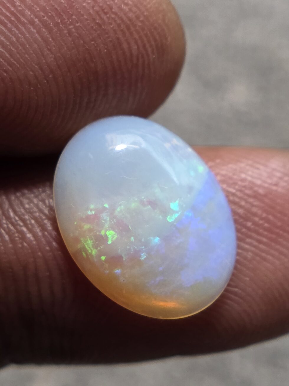 Natural white crystal opal oval cabochon with green blue red multicolor fire loose solid gemstone for jewelry making