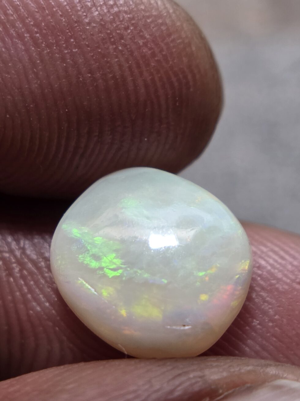 Natural white opal oval cabochon with red green multicolor fire loose solid gemstone for jewelry making