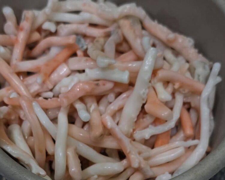 Natural pink coral 353 grams , natural red coral lot 242 grams